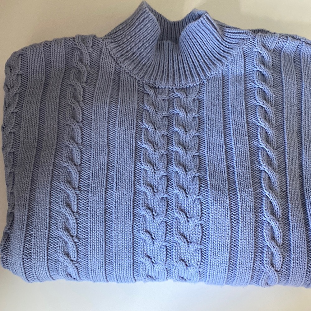 Lavender turtleneck long sleeved sweater